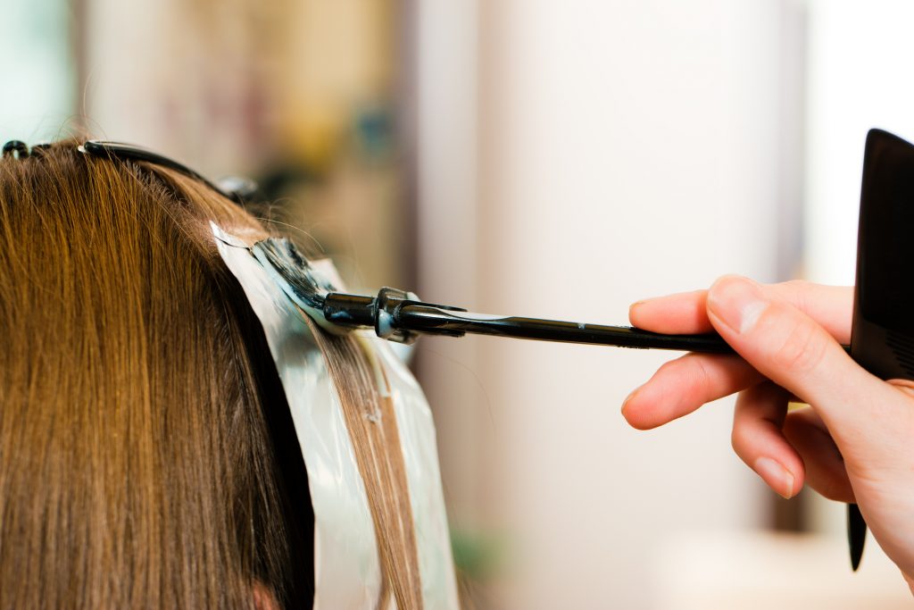 haircolor-salon-highlights-hairstyles-thin-hair